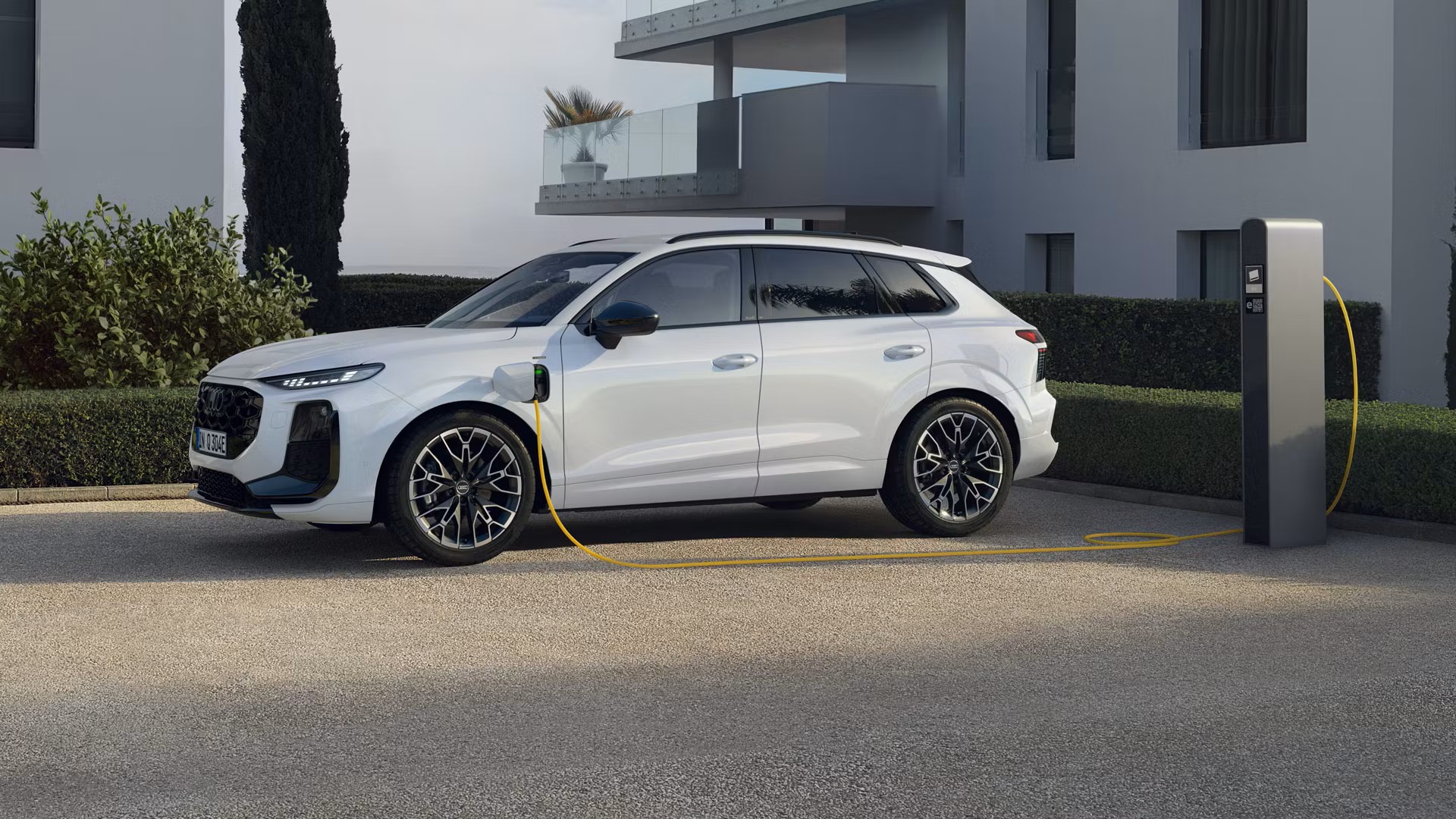 Q3 e-hybrid